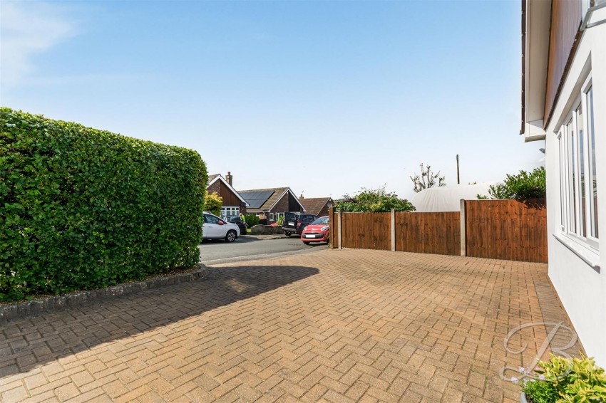 Images for Winster Avenue, Ravenshead, Nottingham