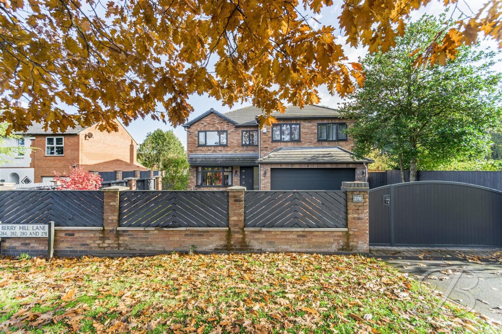 Image of Berry Hill Lane, Mansfield